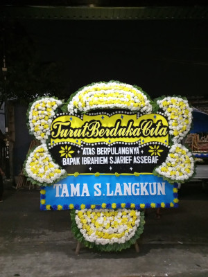 Papan Bunga Duka di Sayang