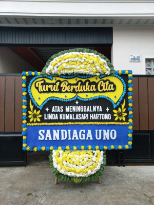 Papan Bunga Duka di Sayang