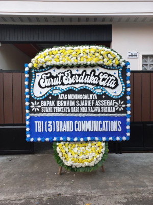 Papan Bunga Duka di Sayang
